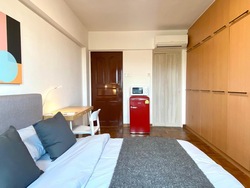 Melville Park (D18), Condominium #573540051